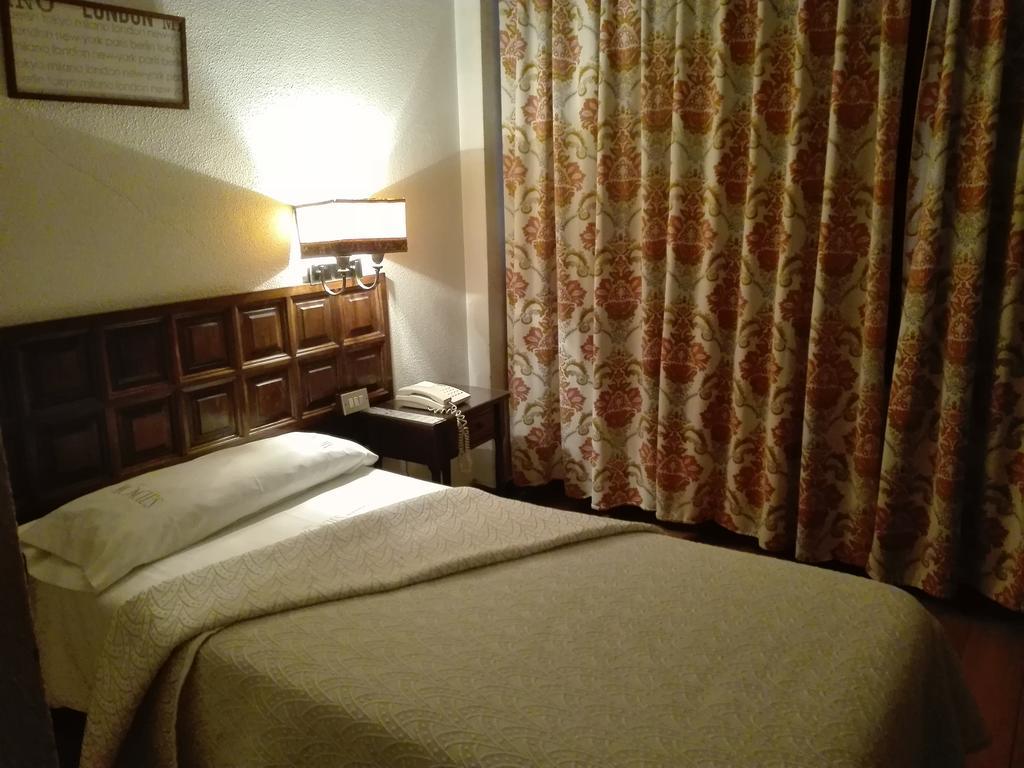 Monclus Otel Palencia Dış mekan fotoğraf